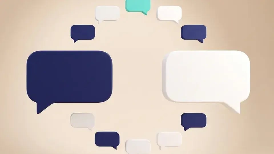 Twee Dialog-spreekwolken tegenover elkaar met een kring van kleine wolken ertussen, op beige